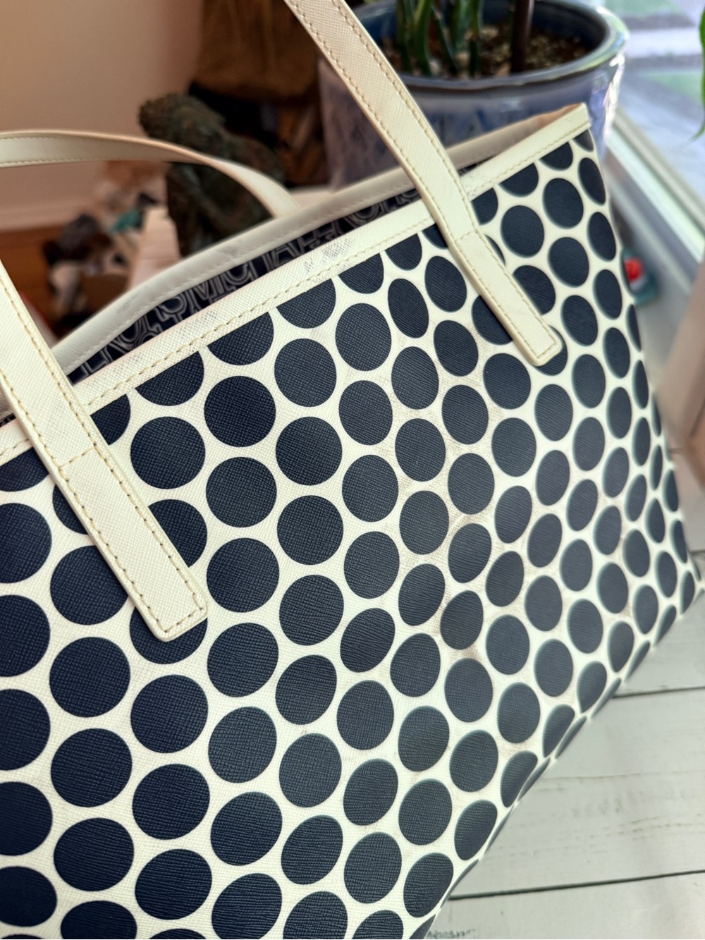 Michael Kors | Kiki Polka Dot Tote Bag, Navy and White with MK Charm - Picture 7 of 14